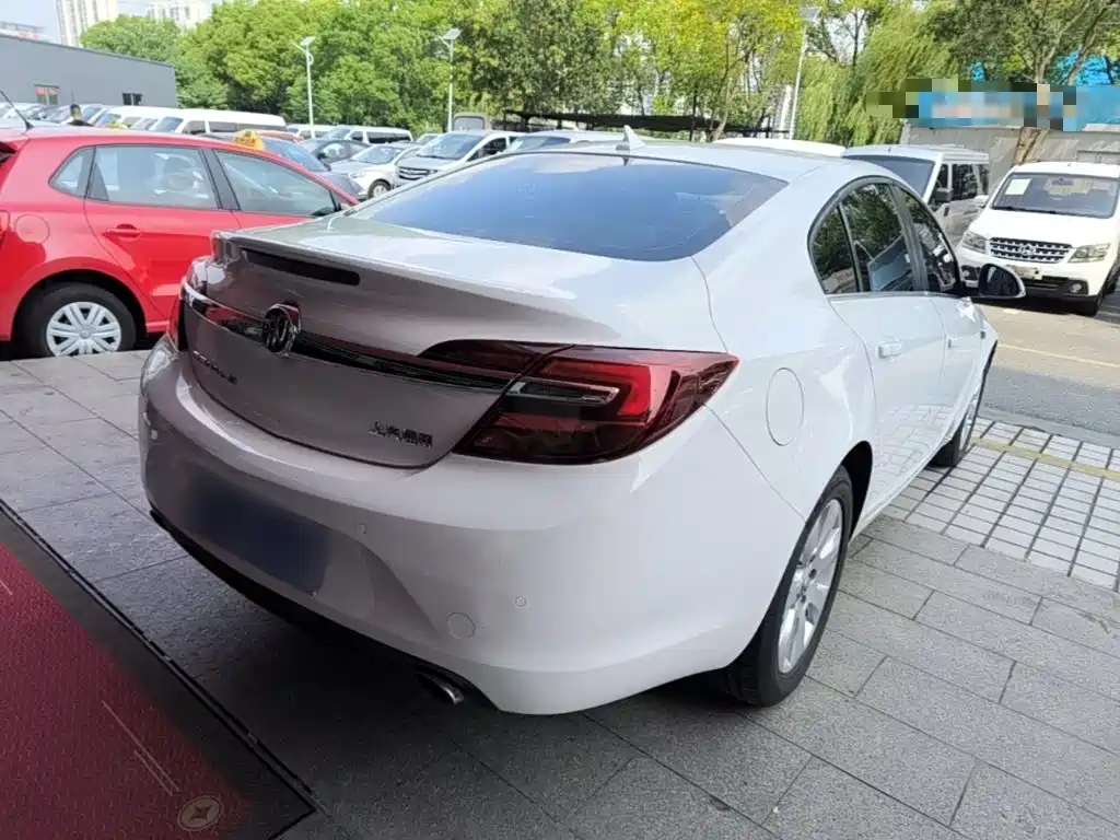 Buick Regal — миниатюра 7