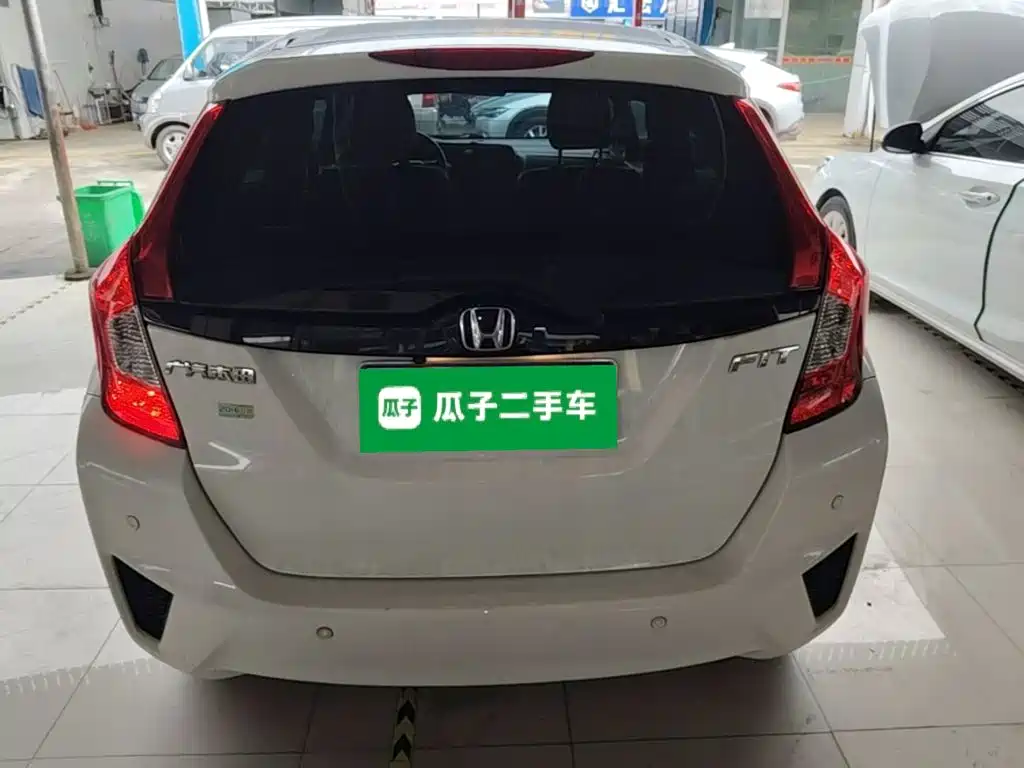 Honda Fit — миниатюра 6