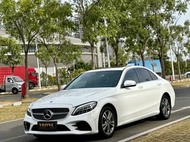 MERCEDES BENZ C CLASS