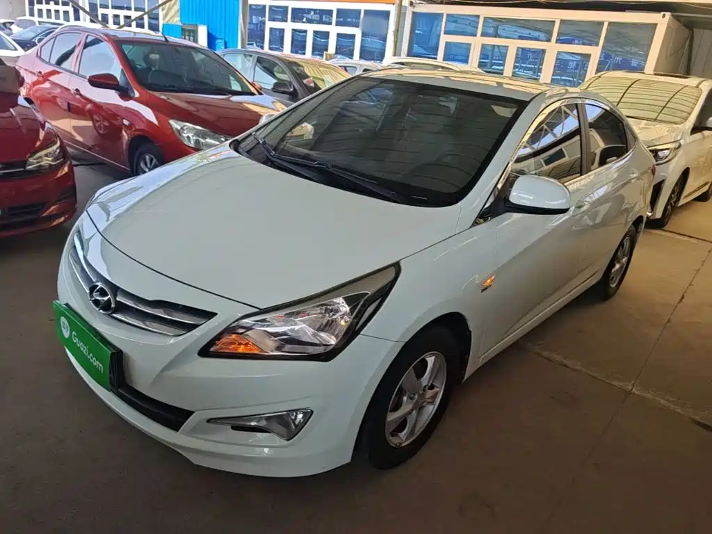 Hyundai Verna — миниатюра 2