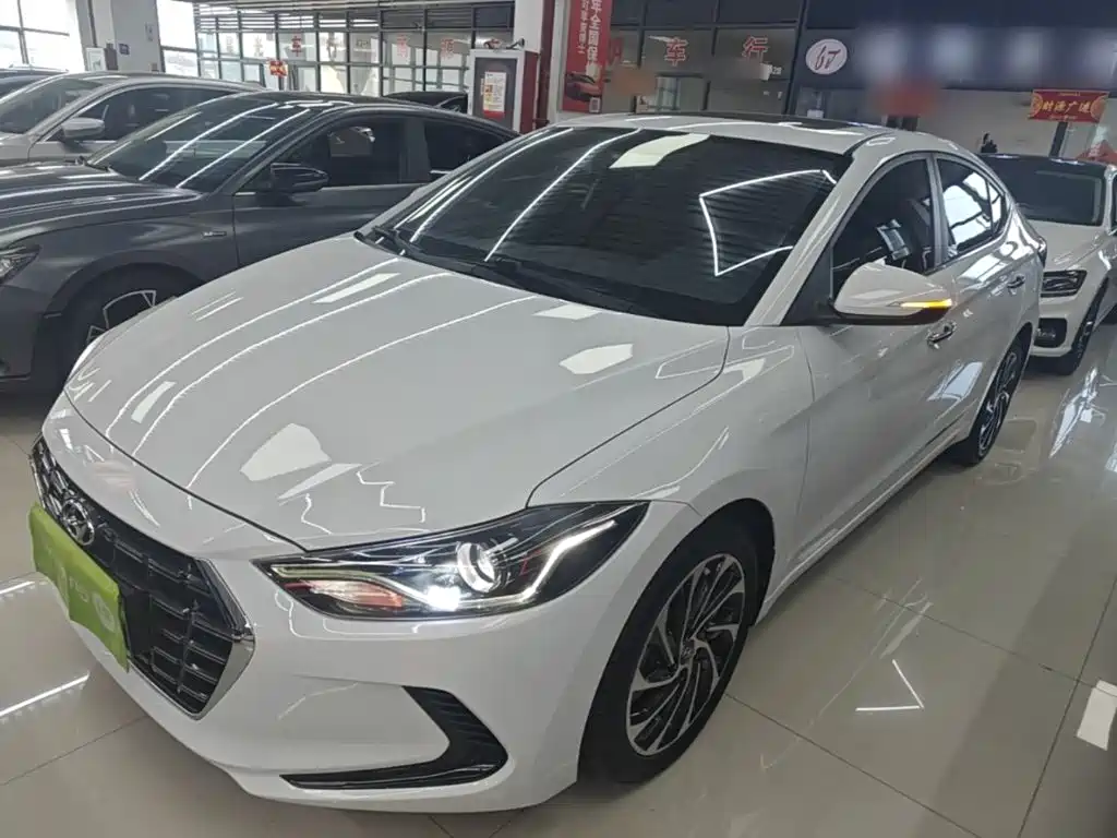 Hyundai Elantra 2020