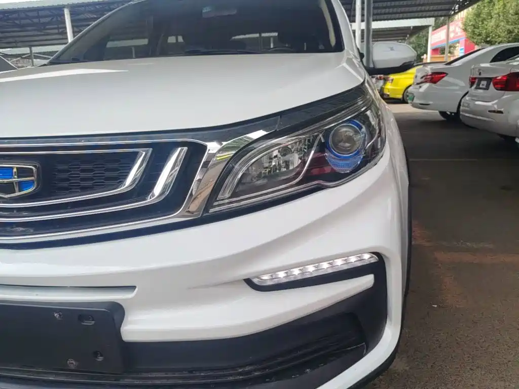 Geely Vision X3 — миниатюра 24