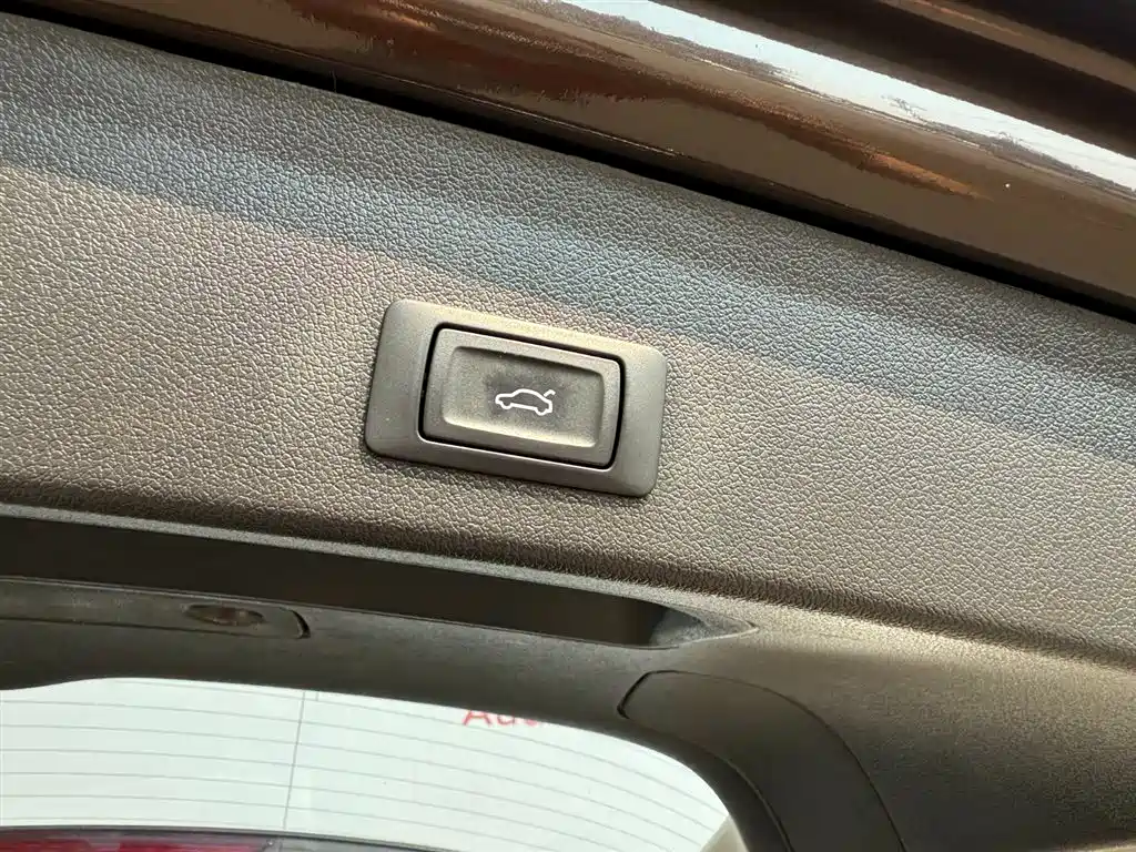 Audi Q5 — миниатюра 8