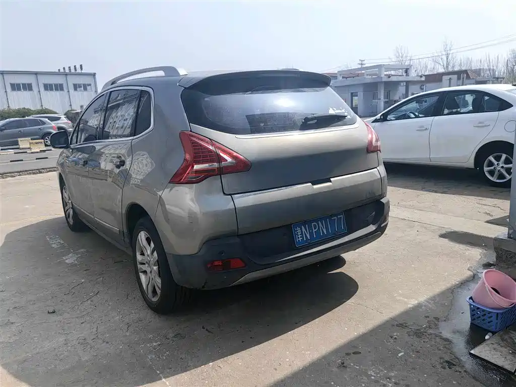 Peugeot 3008 2015 1.6THP AT