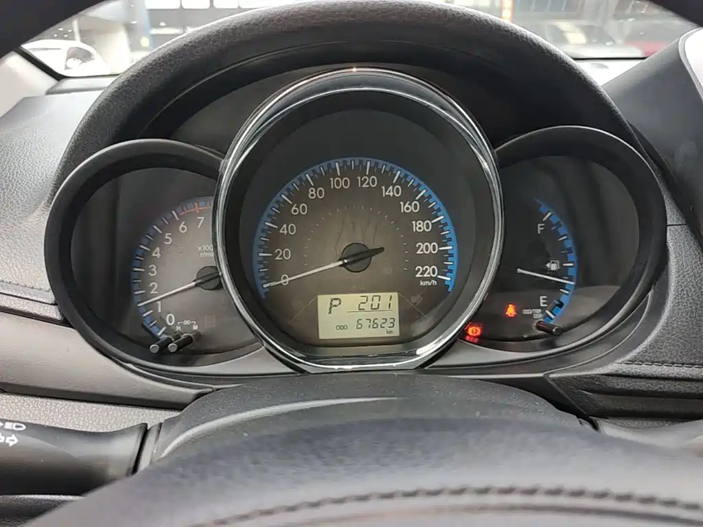 Toyota Vios FS — миниатюра 8