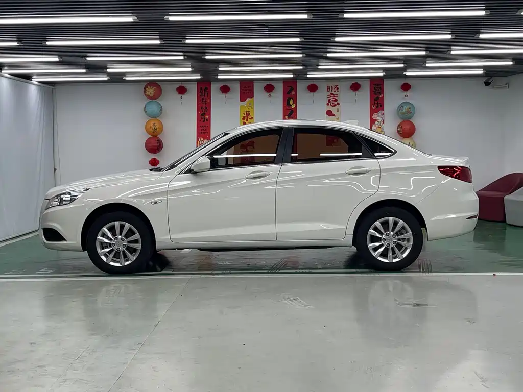 BAIC New Energy EU — миниатюра 4