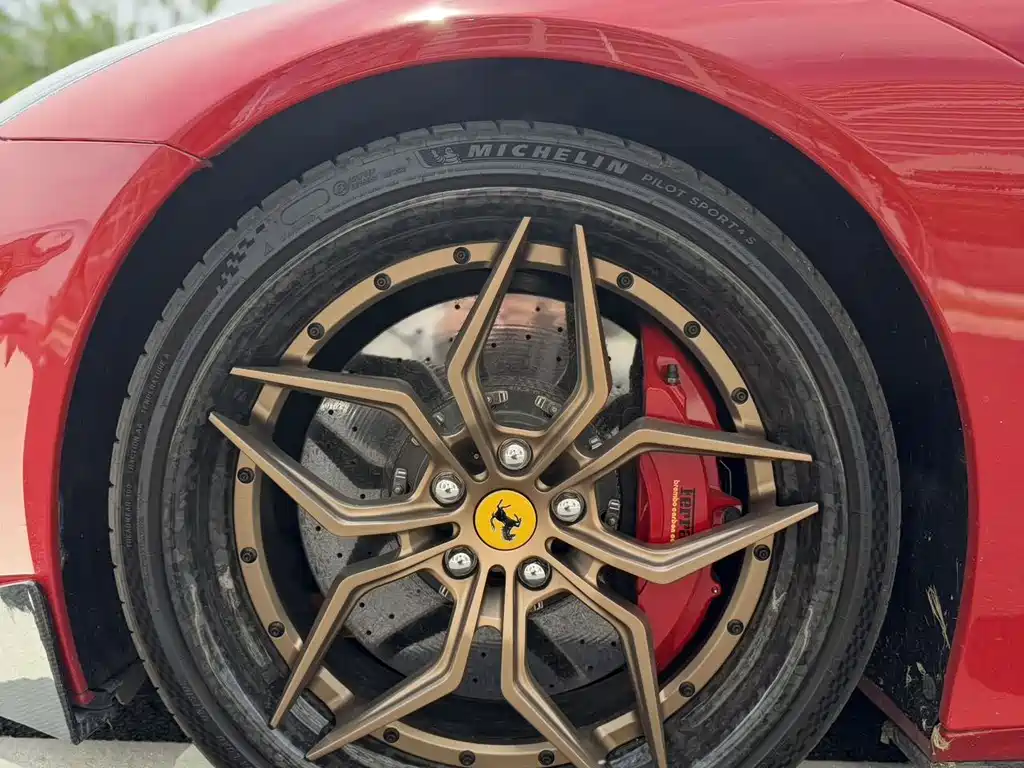 Ferrari F12berlinetta — миниатюра 2