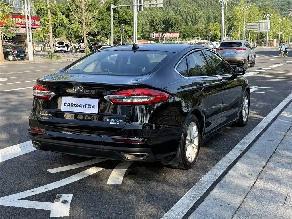 Ford Mondeo 2020 EcoBoost 180 Fashion