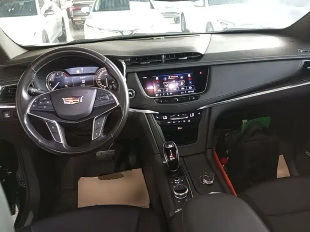 Cadillac XT5 — миниатюра 10