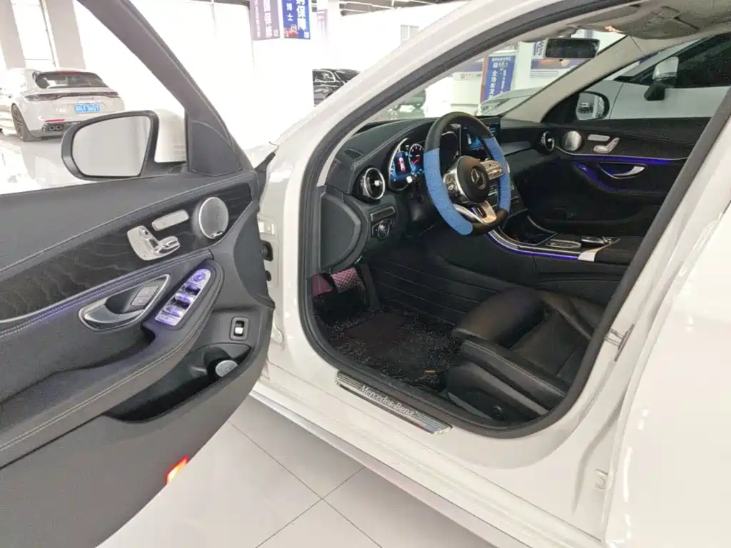 Mercedes-Benz C-Class — миниатюра 16