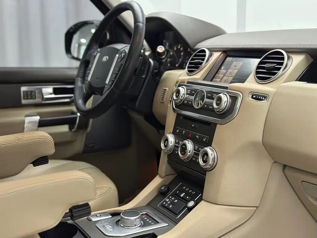 Land Rover Discovery — миниатюра 35