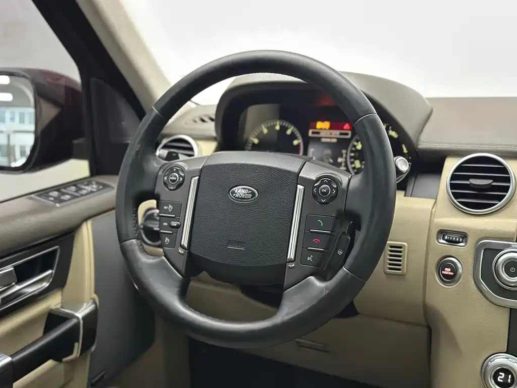 Land Rover Discovery — миниатюра 30