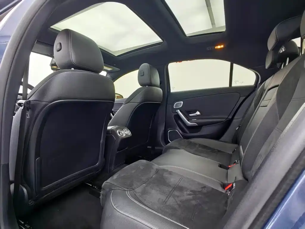 Mercedes-Benz A-Class — миниатюра 6