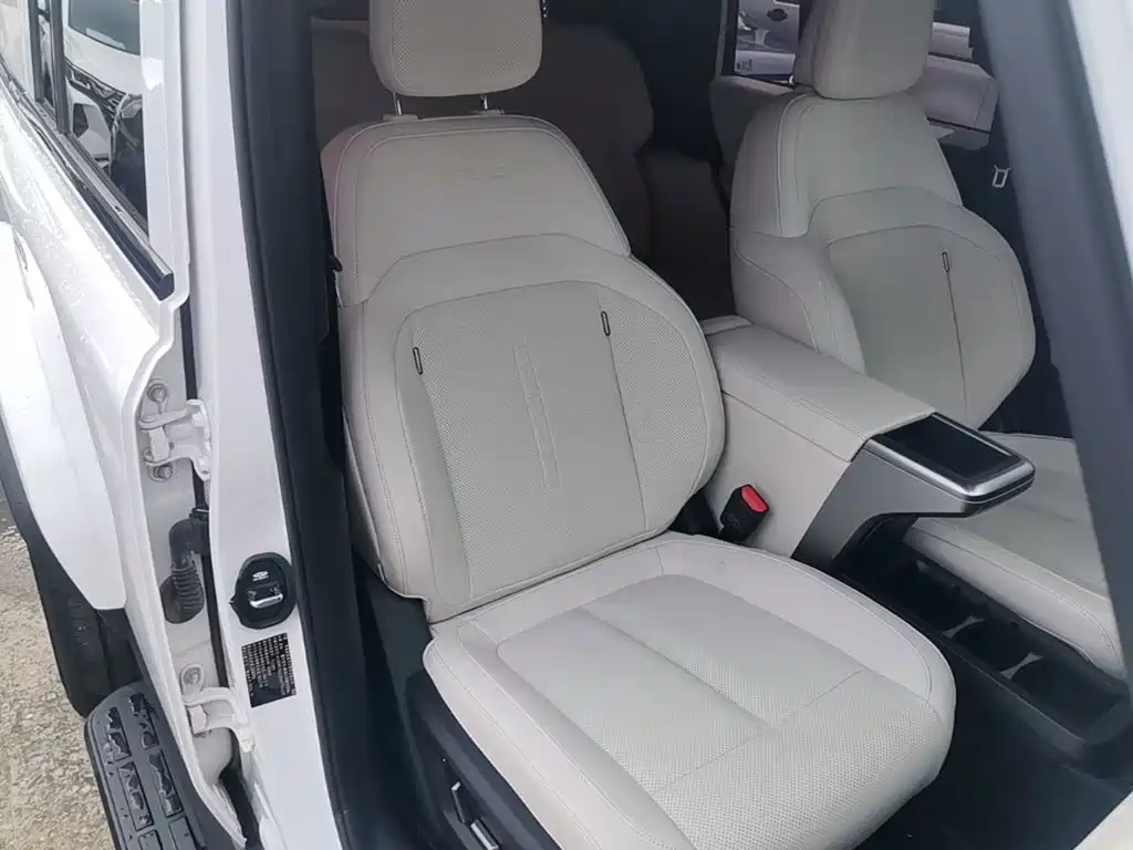 iCAR Автомобиль SuperV23 — миниатюра 25