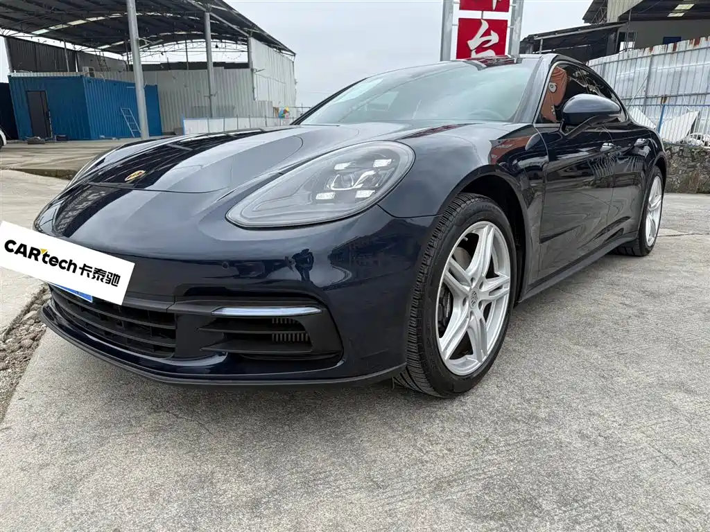 Porsche Panamera 2020