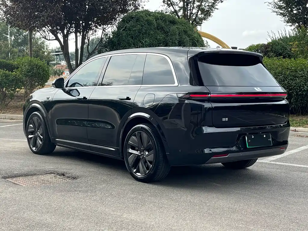 Li Auto Li L8 — миниатюра 4