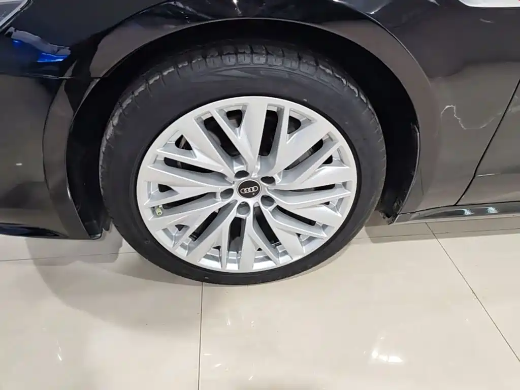 Audi A7L — миниатюра 23