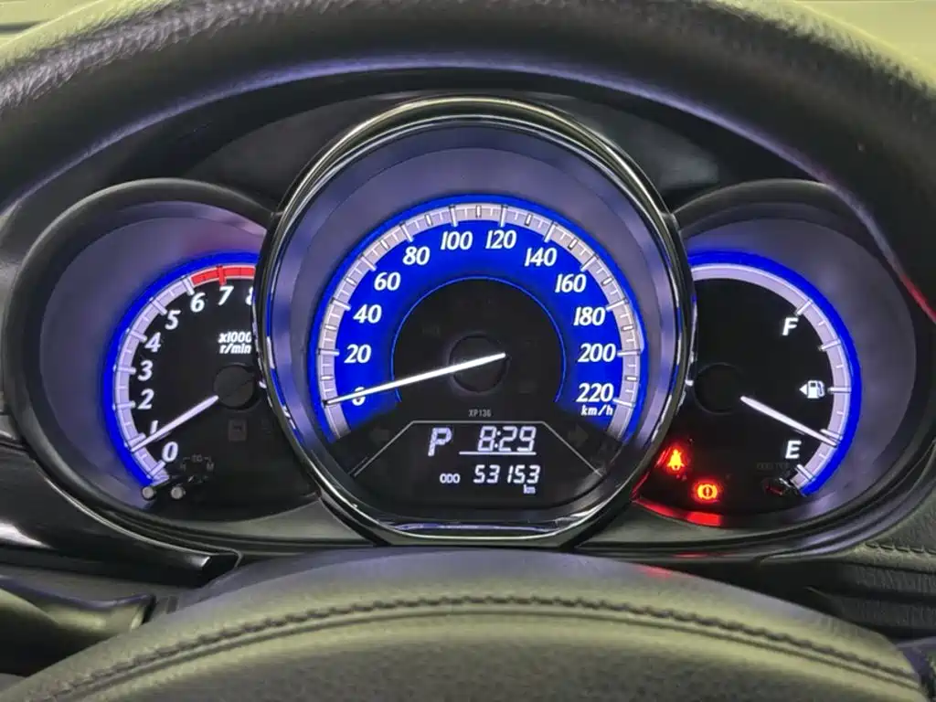 Toyota Yaris L — миниатюра 11