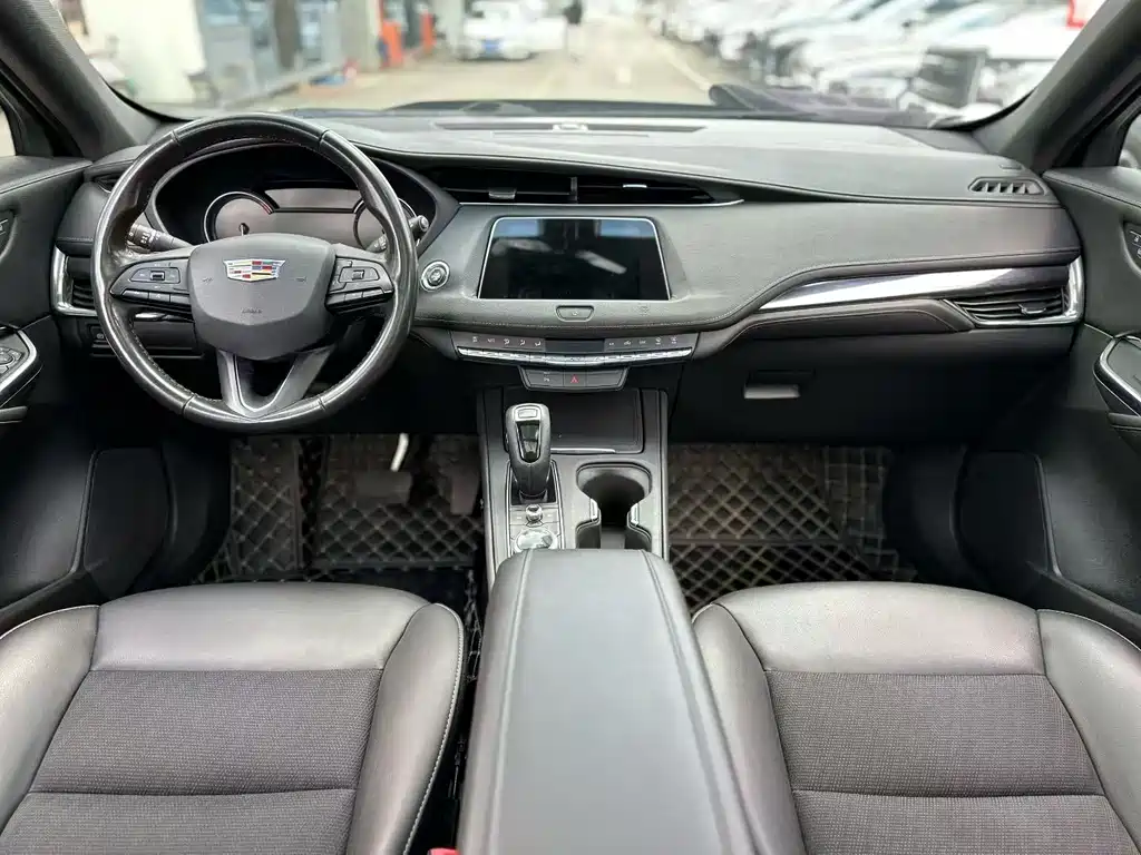 Cadillac XT4 — миниатюра 7