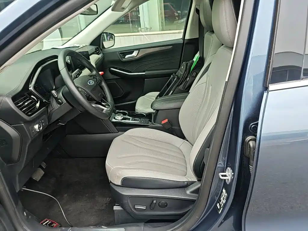 Ford Escape — миниатюра 15