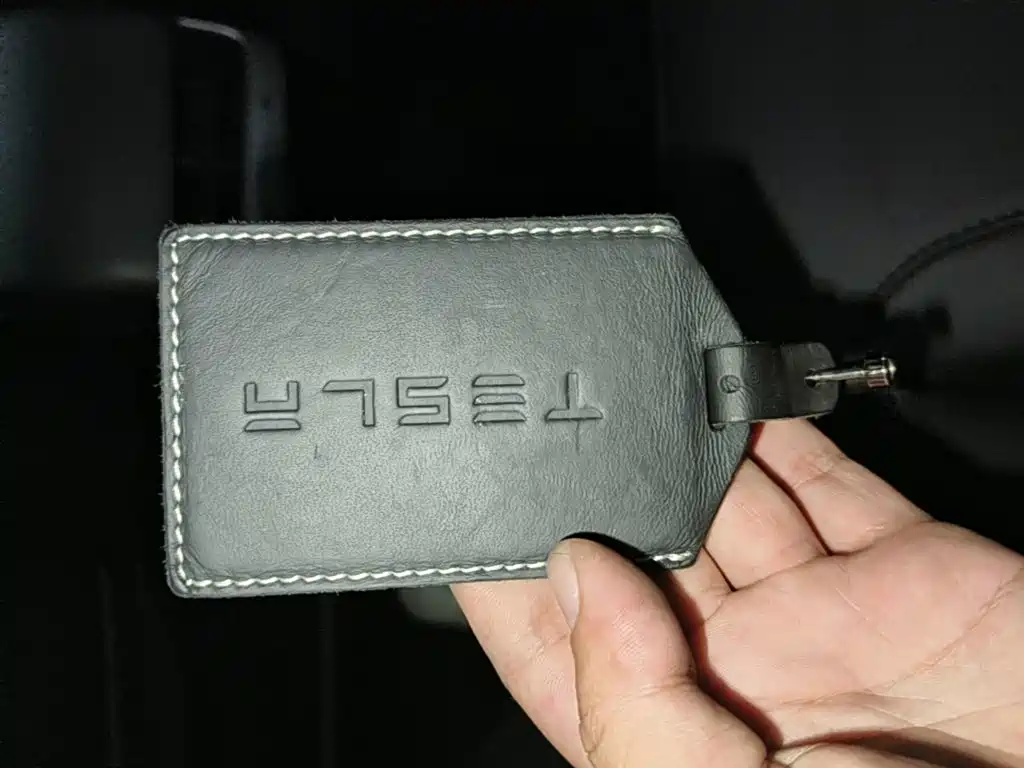 Tesla Model 3 — миниатюра 9