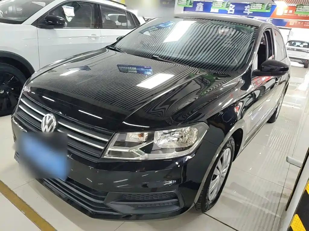 Volkswagen Santana — миниатюра 2