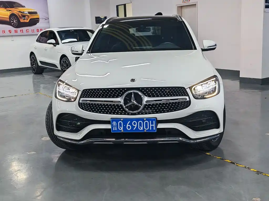 MERCEDES-BENZ GLC