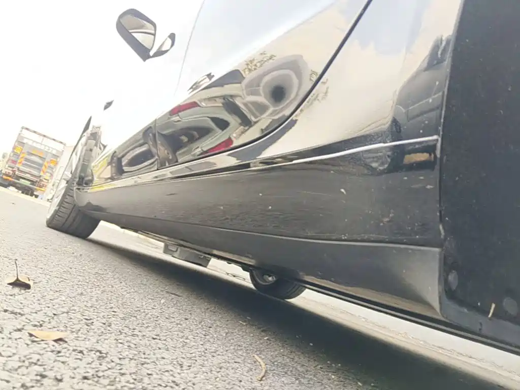 Tesla Model 3 — миниатюра 22