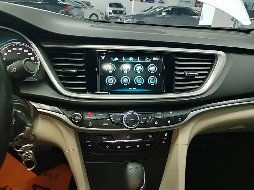 Buick Excelle — миниатюра 13