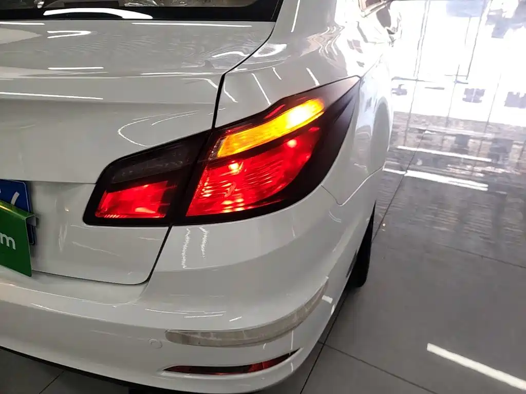 Changan Eado — миниатюра 8