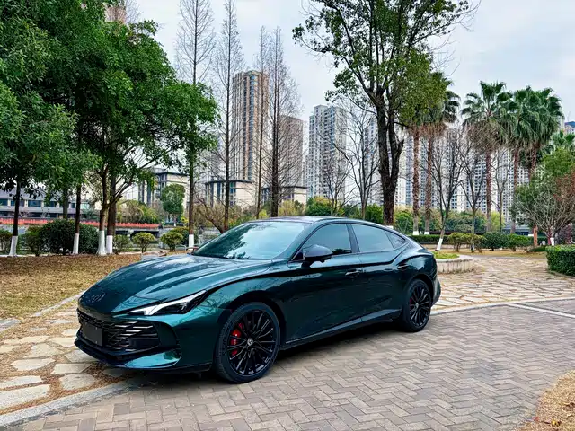 2023 MG MG7