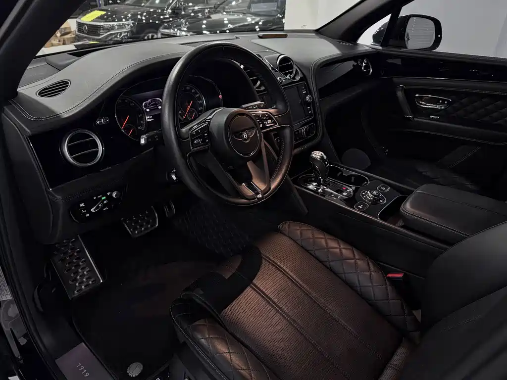 Bentley Bentayga PHEV — миниатюра 2