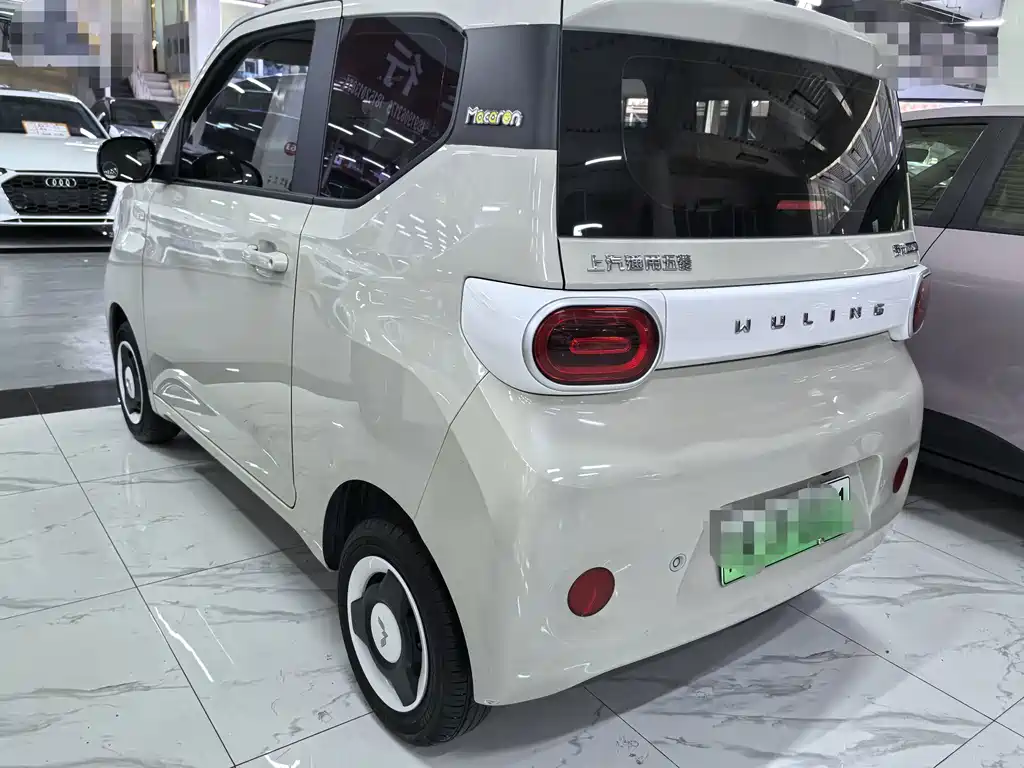 Wuling MINIEV — миниатюра 4