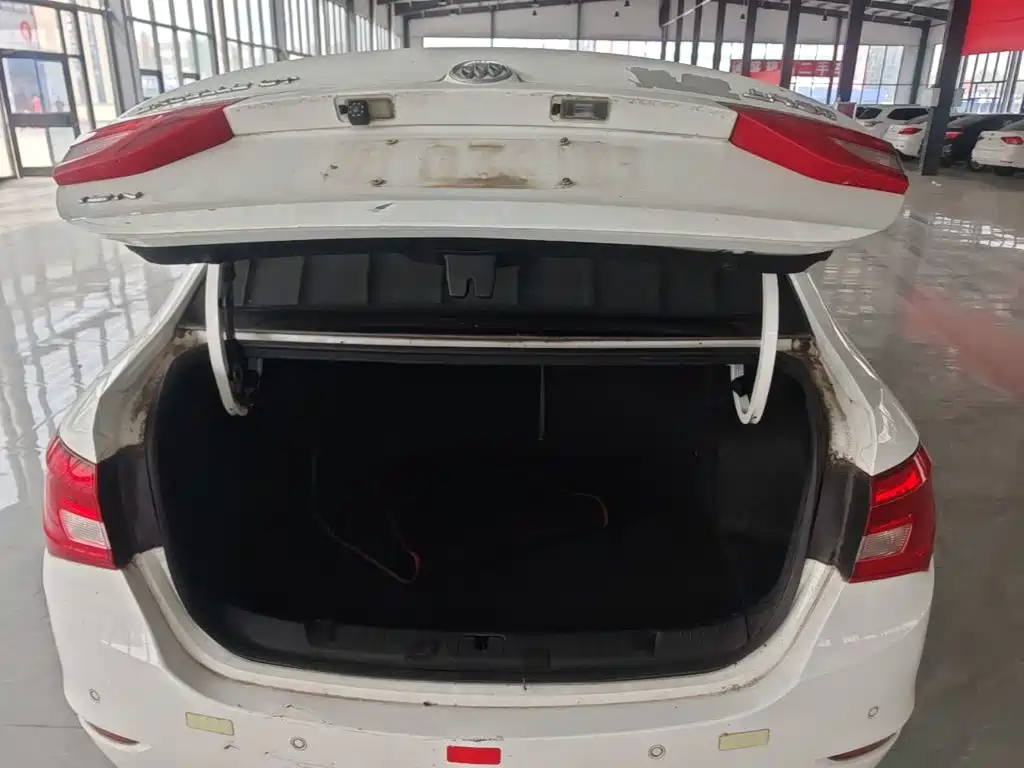 Buick Excelle — миниатюра 19