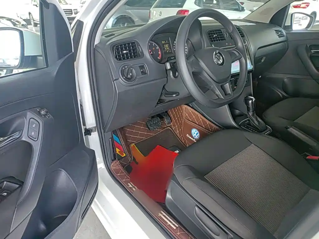 Volkswagen Polo — миниатюра 16