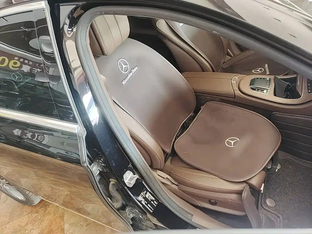 Mercedes-Benz E-Class — миниатюра 25