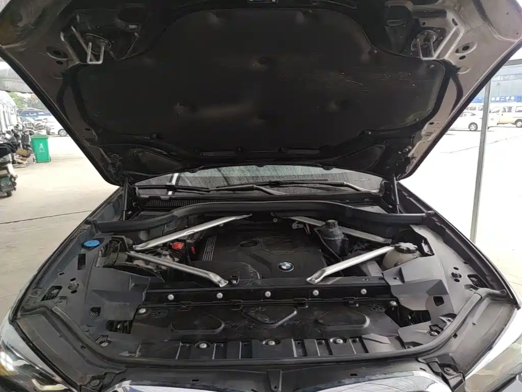 BMW X5 (Import) — миниатюра 20