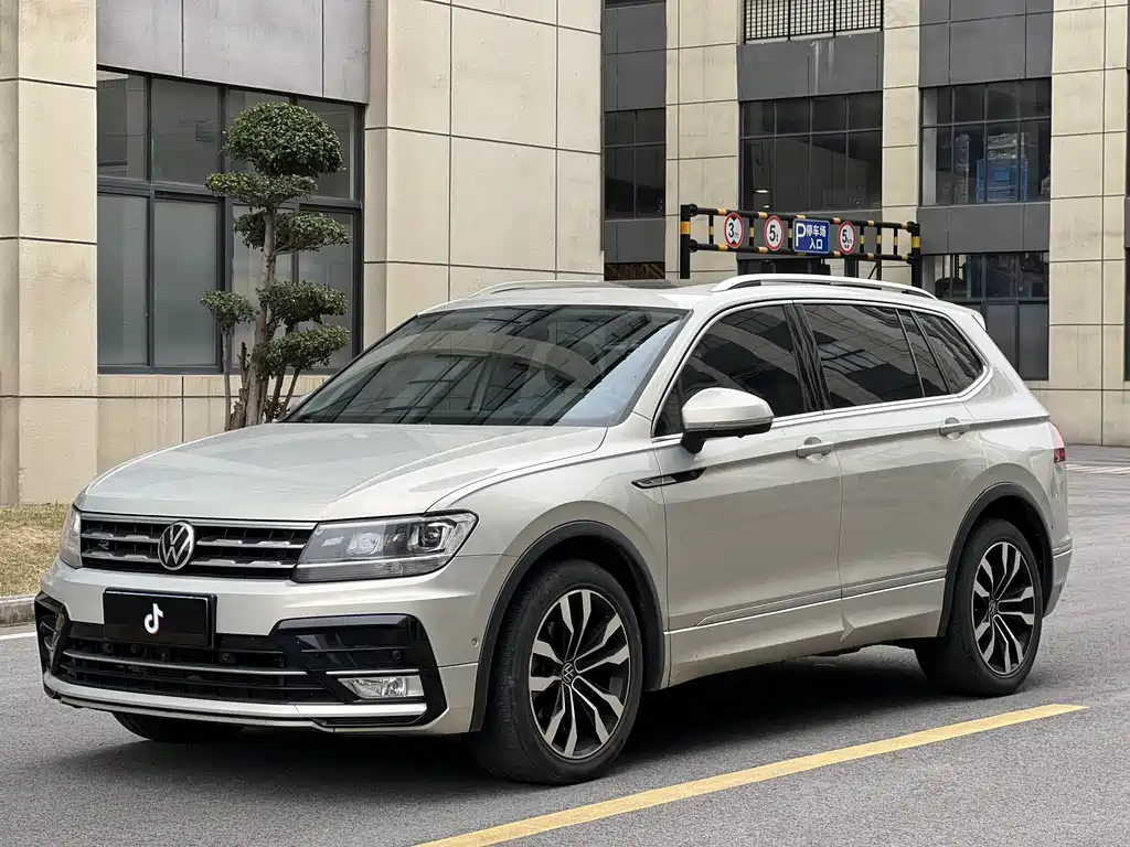 Volkswagen Tiguan L 2021