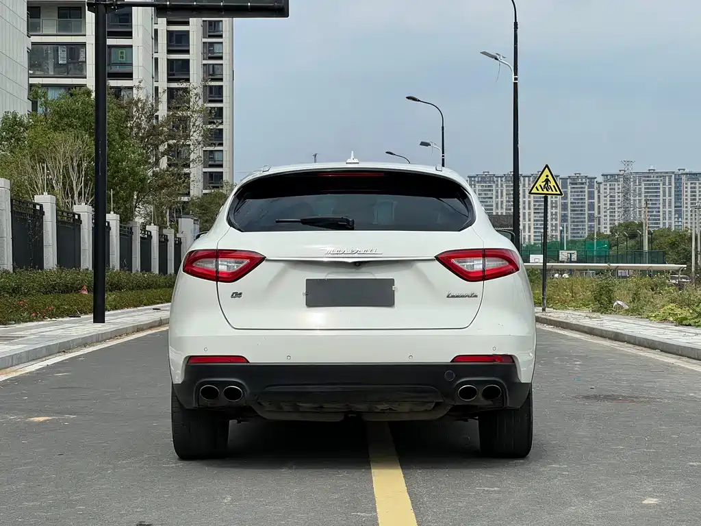 Maserati Levante — миниатюра 6