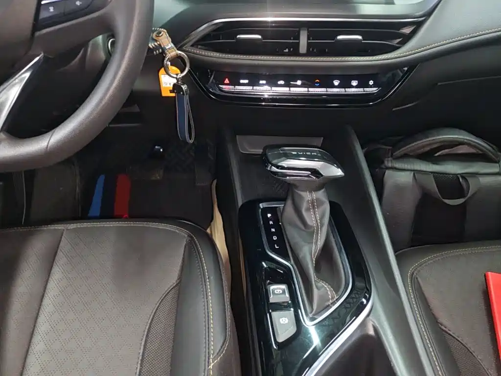 Buick Verano — миниатюра 14