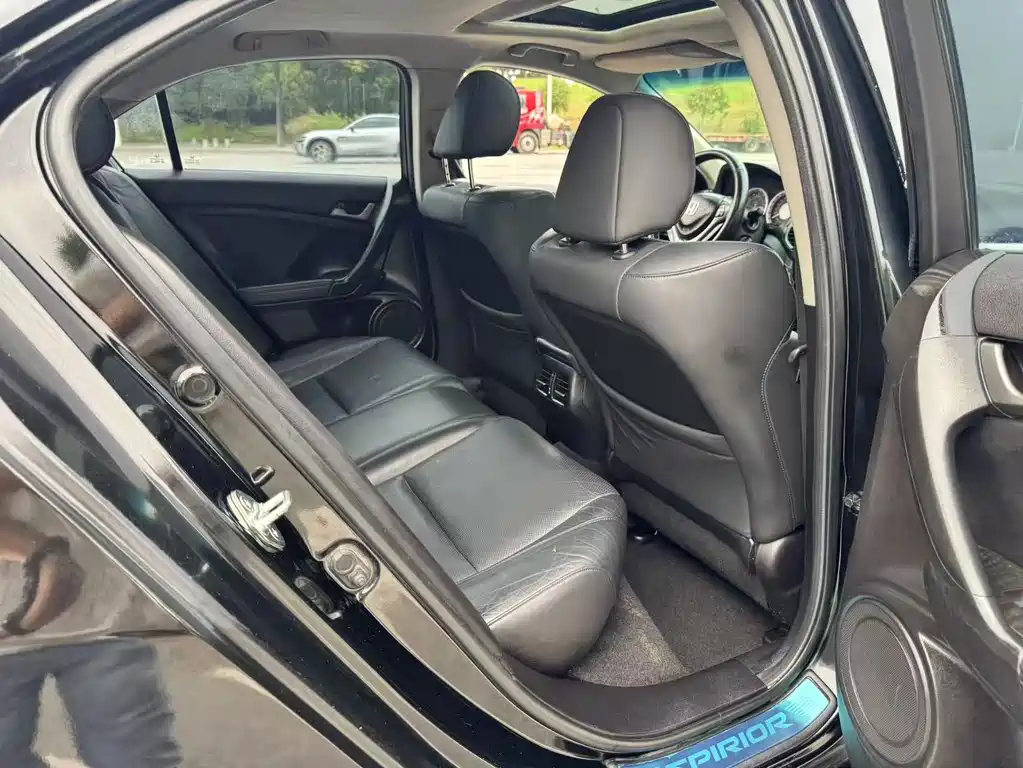 Honda Spirior — миниатюра 8