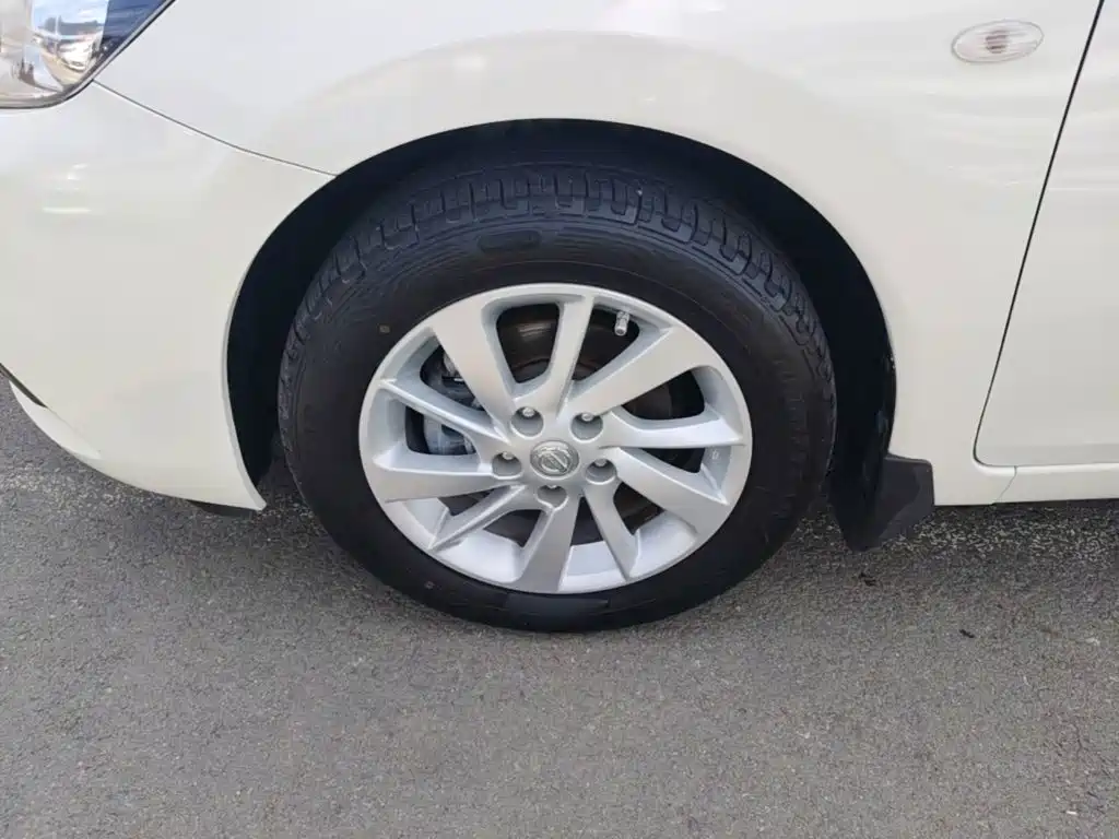 Nissan Tiida — миниатюра 23