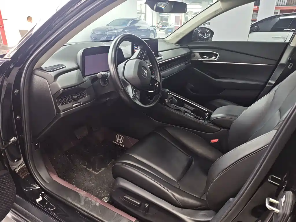Honda Accord — миниатюра 8