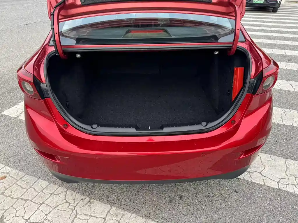 Mazda 3 Axela — миниатюра 16