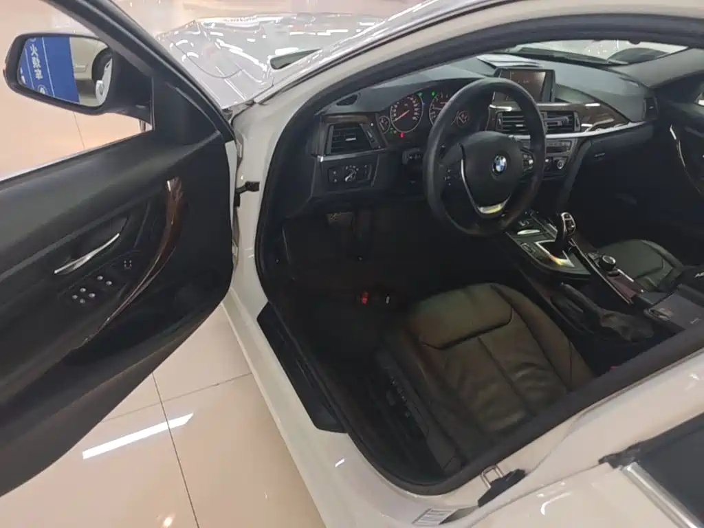 BMW 3 Series — миниатюра 16