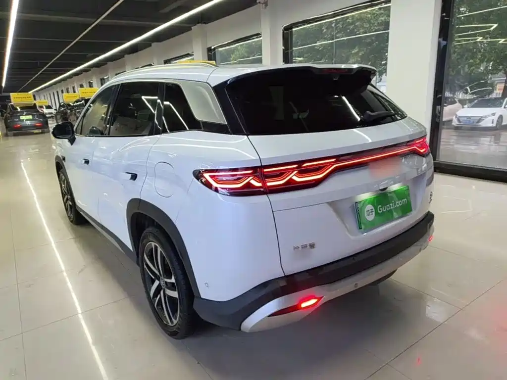 BYD L DM-i — миниатюра 5