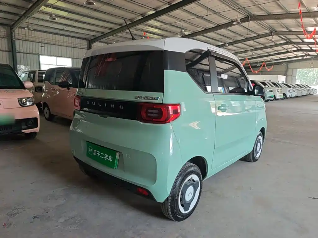 Wuling MINIEV — миниатюра 7