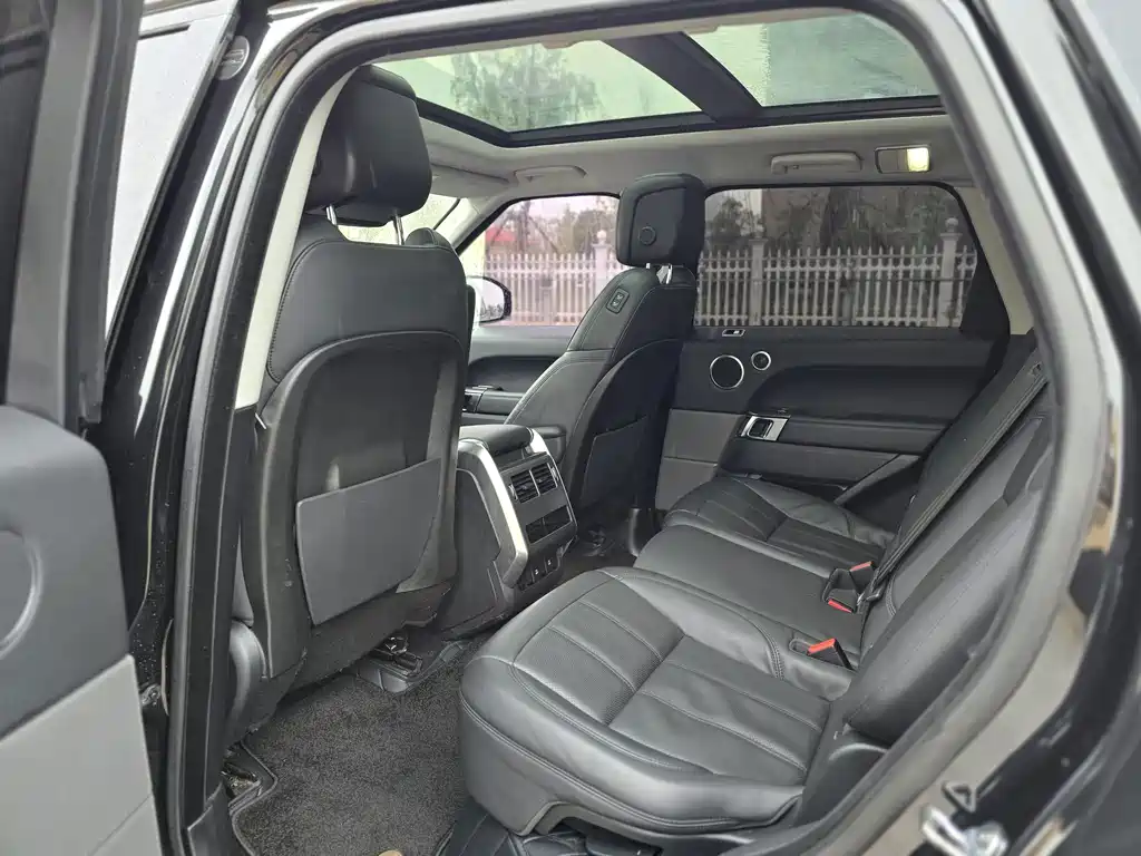 Land Rover Sport — миниатюра 7