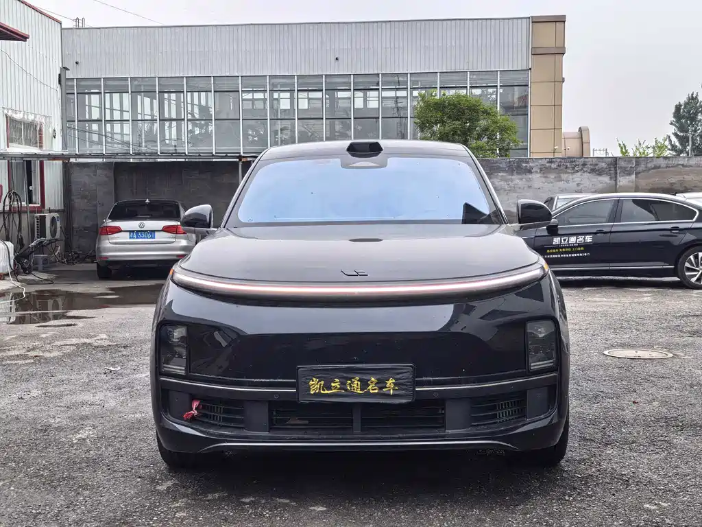 Li Auto Li L8 — миниатюра 2