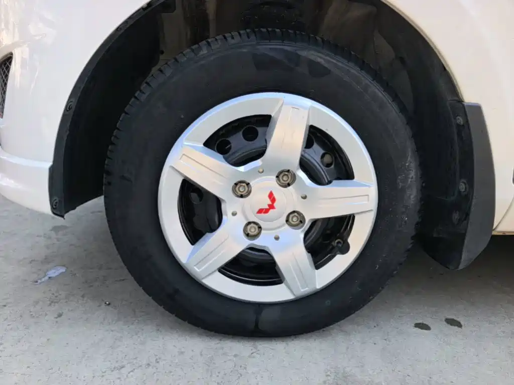 Wuling Hongguang — миниатюра 23